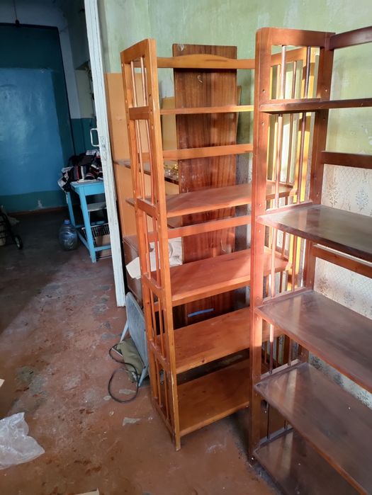 Стеллажи- этажерки комнатные