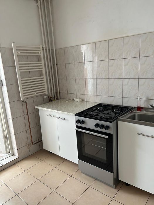Inchiriez apartament cu 2 camere