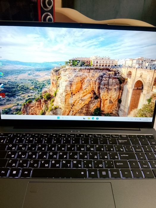 Продам ноутбук торг