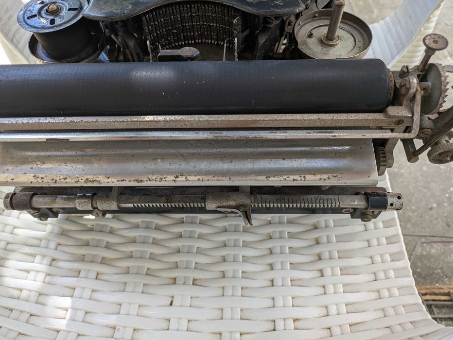 Ретро пишеща машина Adler Mod 7 от 1921 г.