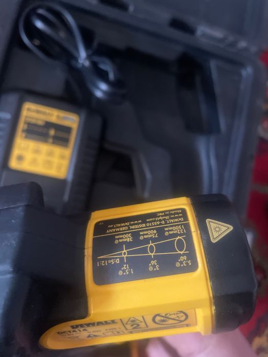 Инфракрасный термометр DeWalt DCT 414