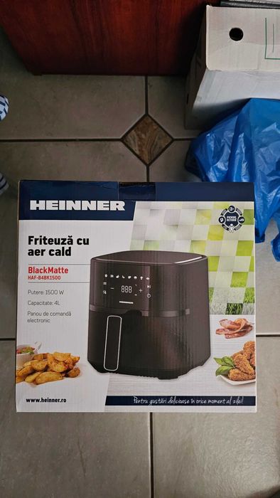 Friteuza cu aer cald Heinner  1500w, capacitate cos 4l nou sigilata