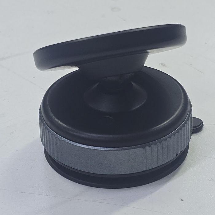 Держатели на присоске в машину. Держатель телефона для авто машину