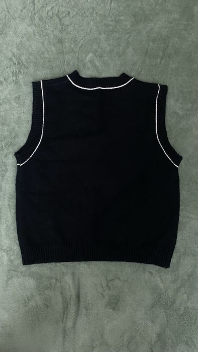 Черная жилетка Polo