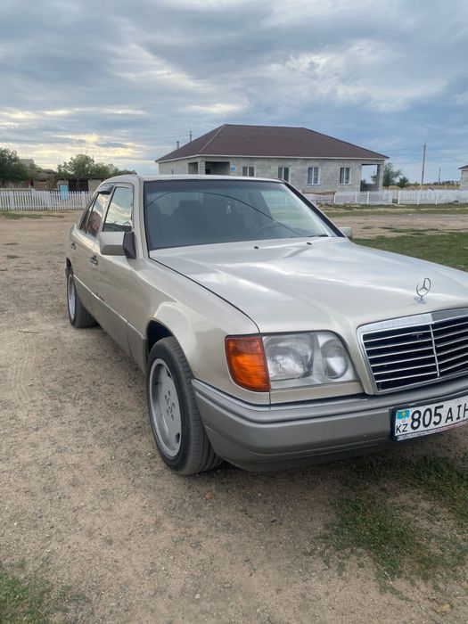 Продам мерседес 124