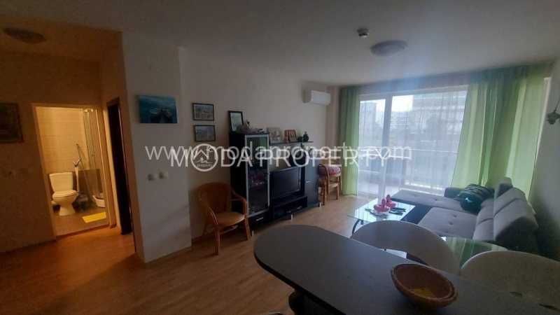 Продава се Двустаен апартамент в к.к. Слънчев бряг - 64 кв.м за 582 €/кв.м - Снимка #3