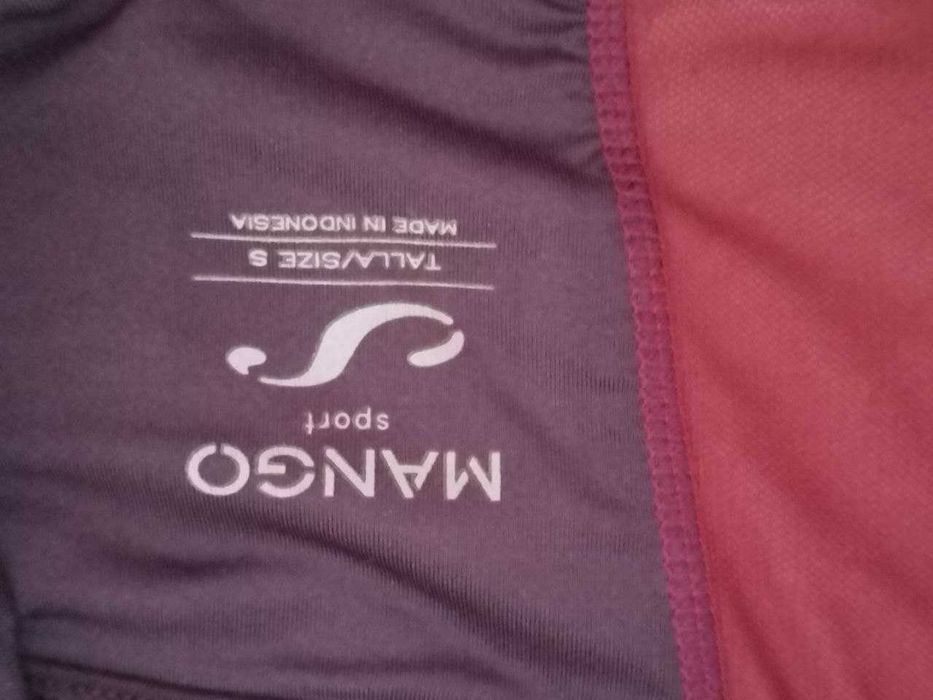 Спортен марков  копмлект Манго 2броя и бельо размер S за 9.90 всичко