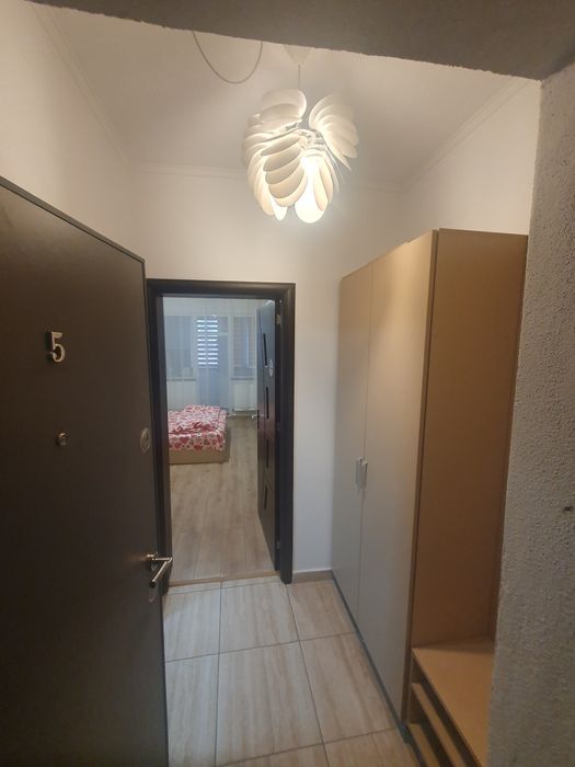 Inchiriez hotelier 90 lei