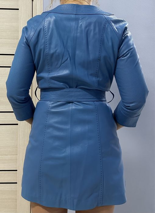 Продам кожаный плащ.