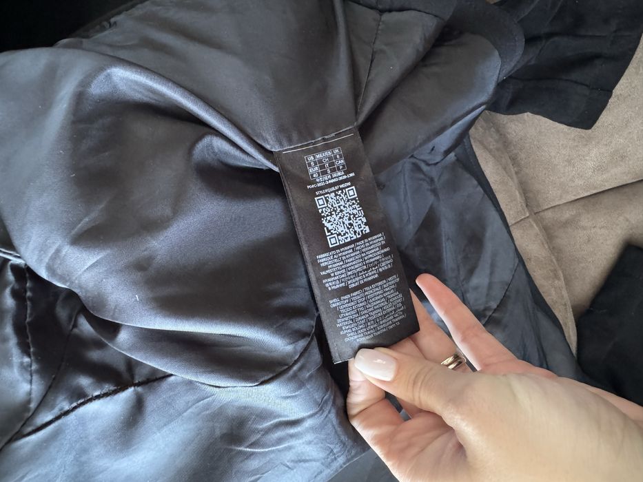 Велурено яке Guess