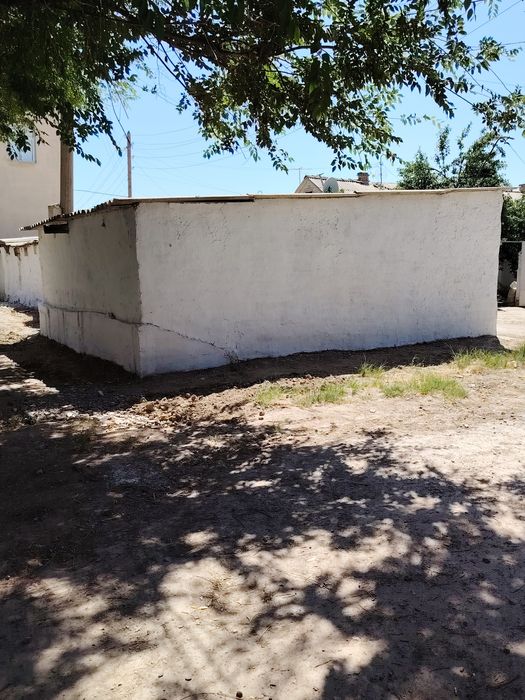 Бизнес учун кулай жой срочно гараж сотилади кадастри бор