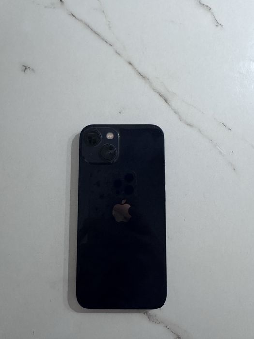 Продам айфон 13