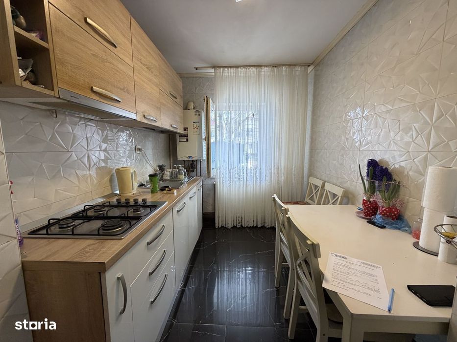 Apartament 2 camere Mioveni, parter, mobilat, Bulevard pretabil spatiu