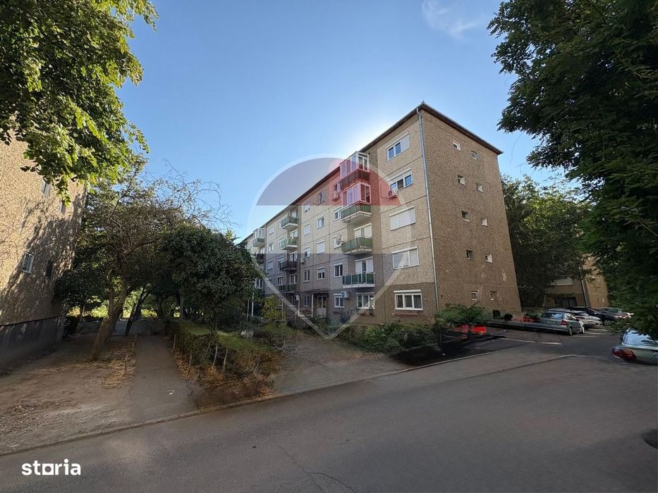 Apartament cu 2 camere de vânzare în zona Rogerius