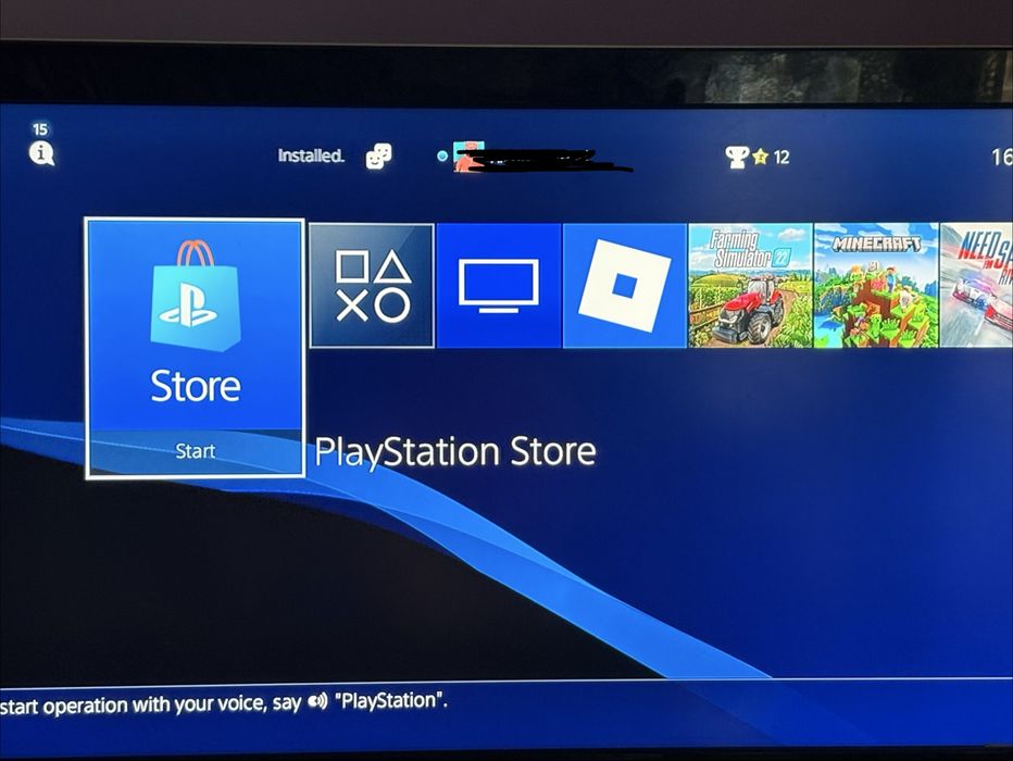 Vand PS4 pro cu 3 jocuri