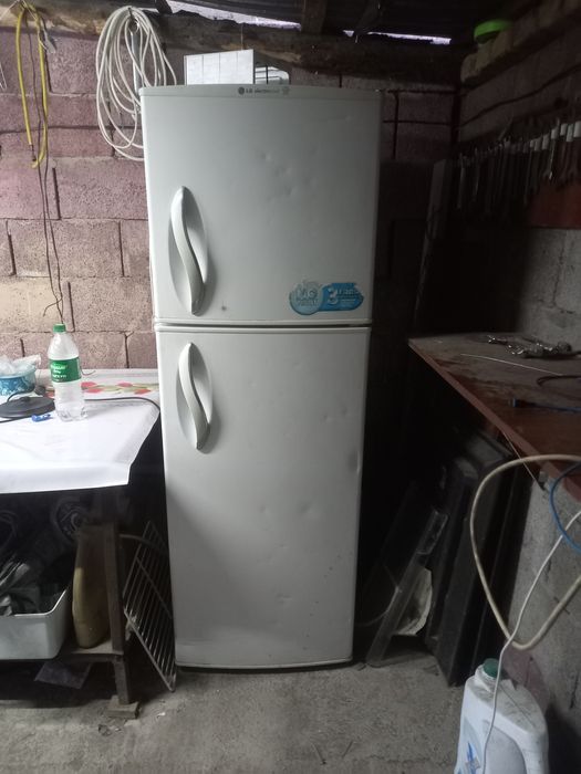Продам холодильник
