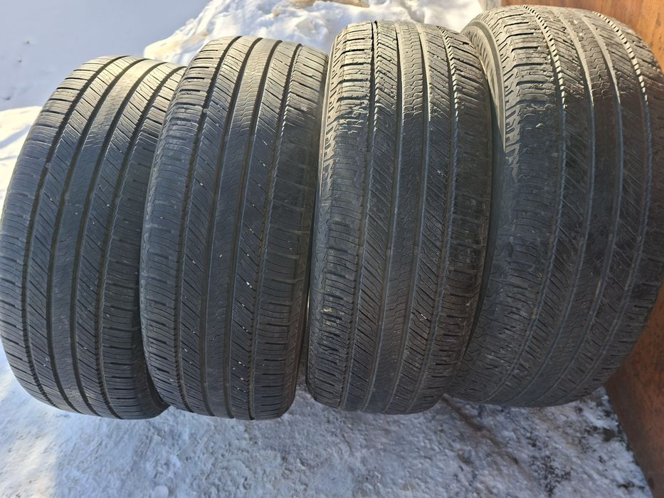 Продам шины. 235/55/20 якохама.