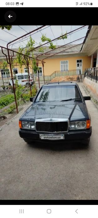 Мерседес Бенс 190 Сотилади.
