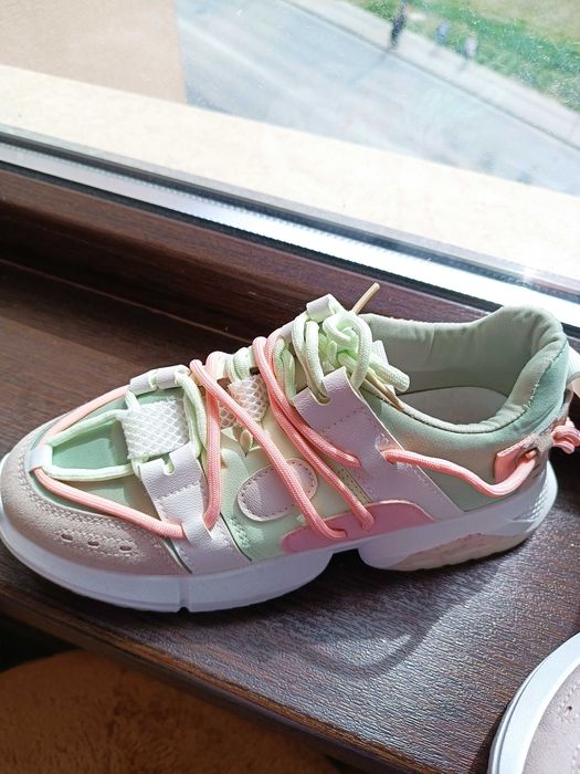 Нови обувки,само мерени