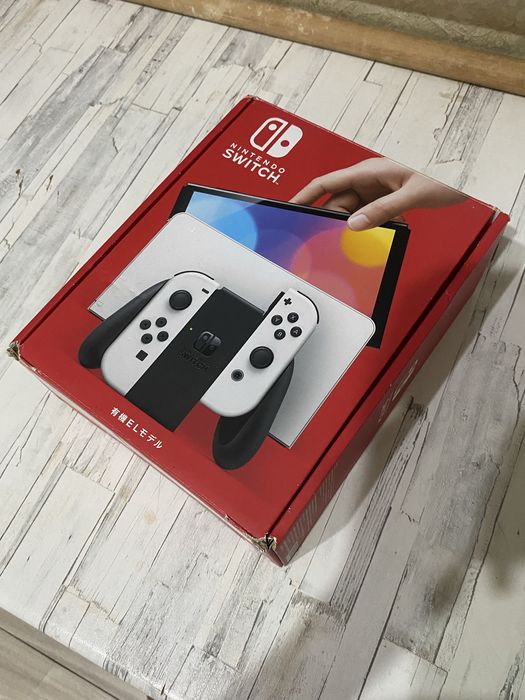 Nintendo Switch OLED полный комплект + коробка