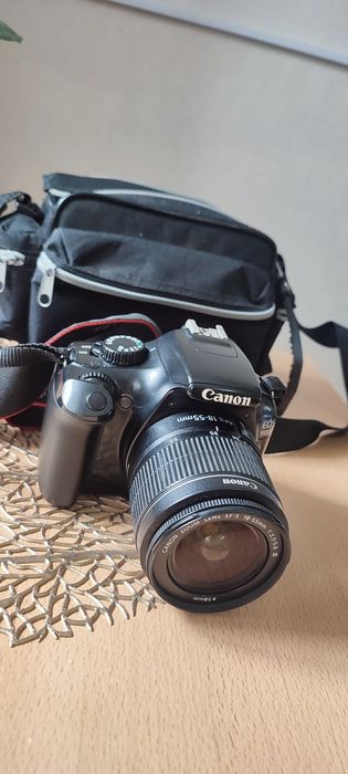 Продам фотоаппарат Canon EOS 1100D
