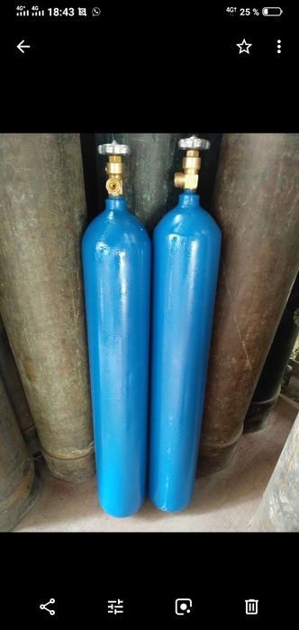 Продам кислородные балоны
