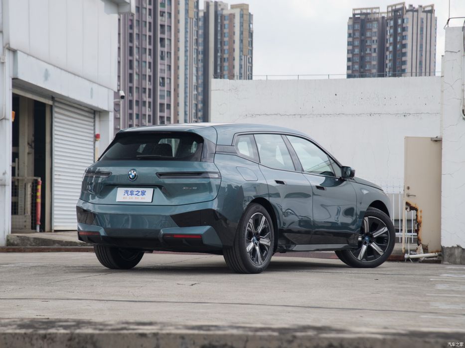 BMW IX xDrive 40 под закза от Terra Auto