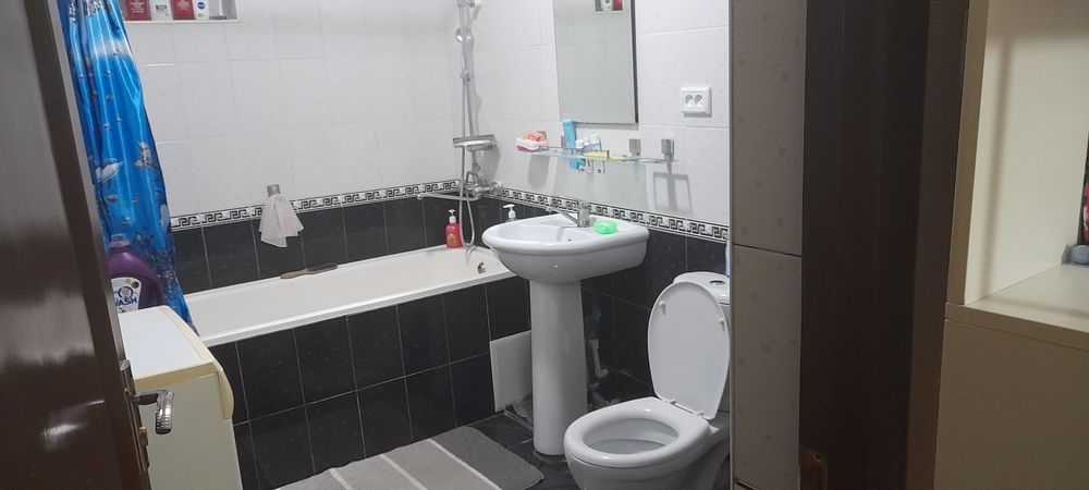 Продаётся квартира в центре Кибрай ул Зебунисо