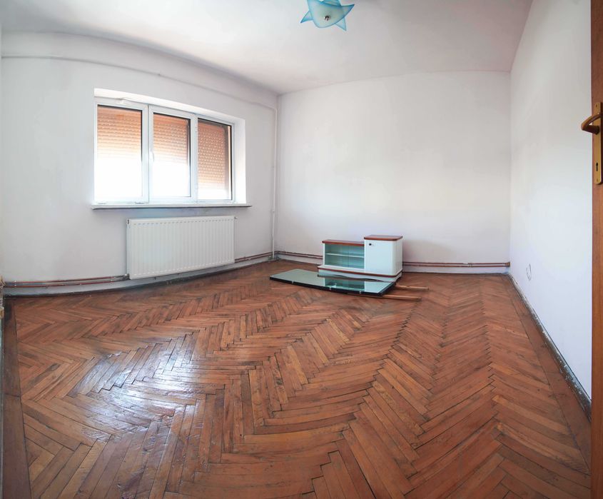3 decomandate - Calea Bucuresti