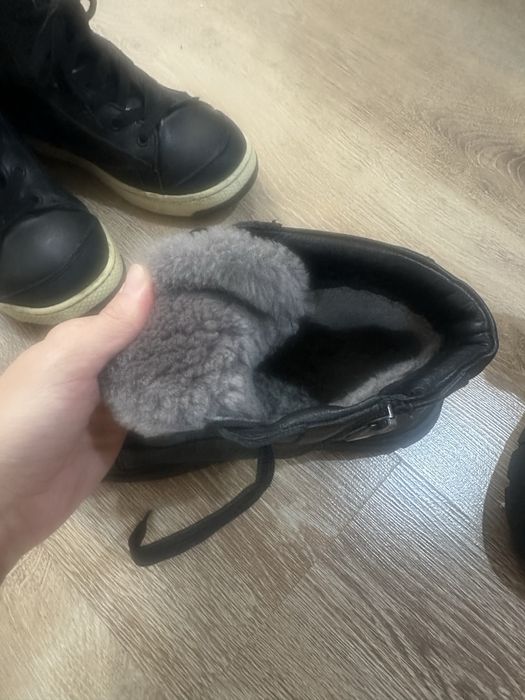 Продам ботинки зимние для мальчика