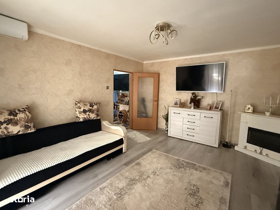 Vând apartament 2 camere tip R