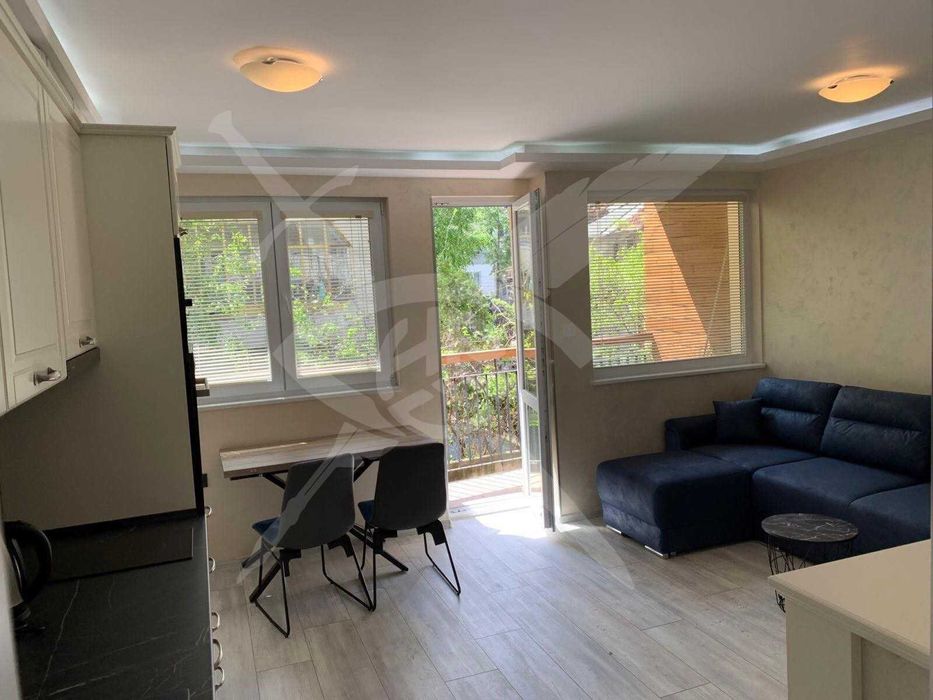 Дава се под наем Едностаен апартамент в Варна, Генералите - 30 кв.м за 410 € - Снимка #1