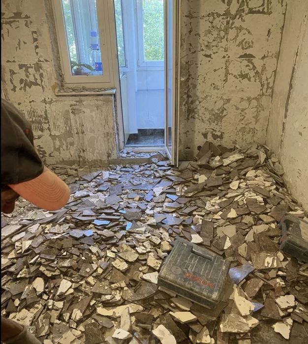 Servicii decopertări gresie si faianță demolări