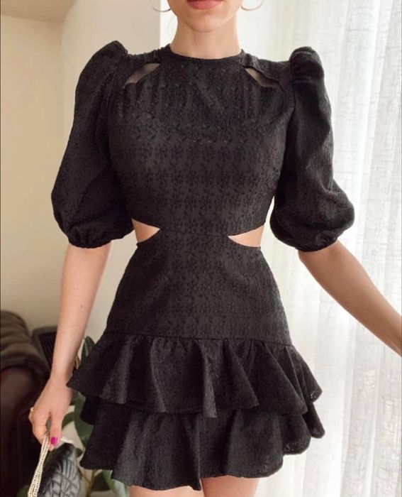 Черна рокля