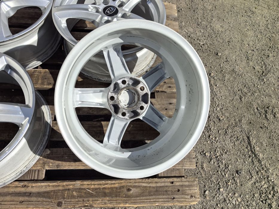 16 цола 5 х 114,3 мм КИЯ / Хюндай / Мазда / Митсу - 6,5 Инча / ЕТ 48,5