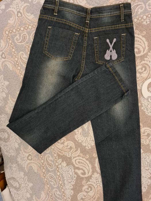 Продам чёрные джинсы
