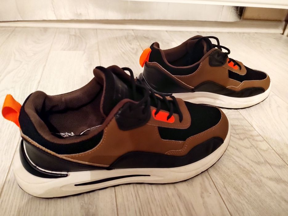 Adidași comozi, marimea 41 - 70 lei