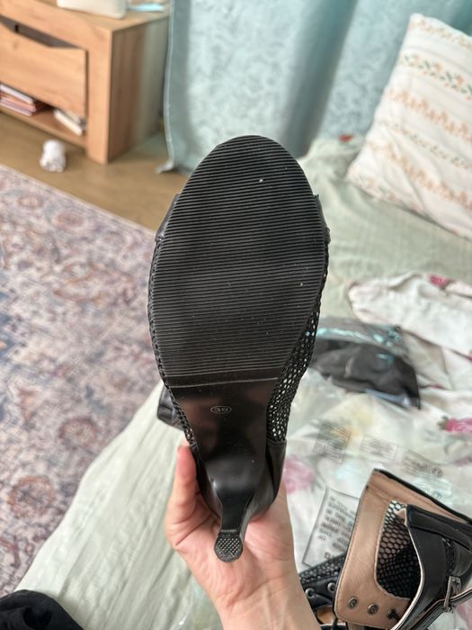Обувь high heels