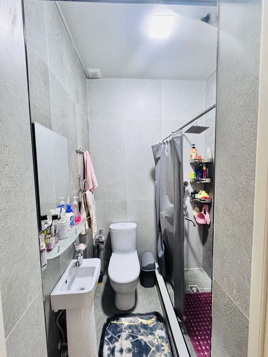 2 сотих участка сотилади