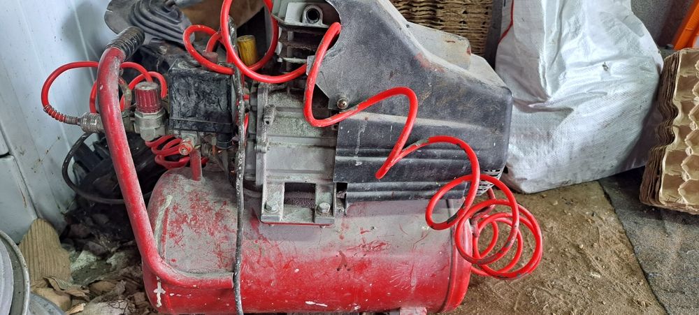 Продам торцовку углорез, компрессор