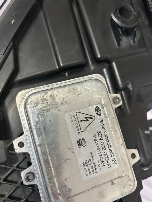 Far VW Golf VI xenon