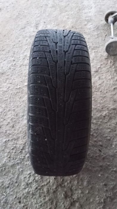 Продам летние резины 40к