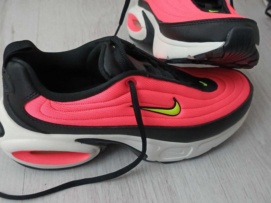 Маратонки Найк от Холандия