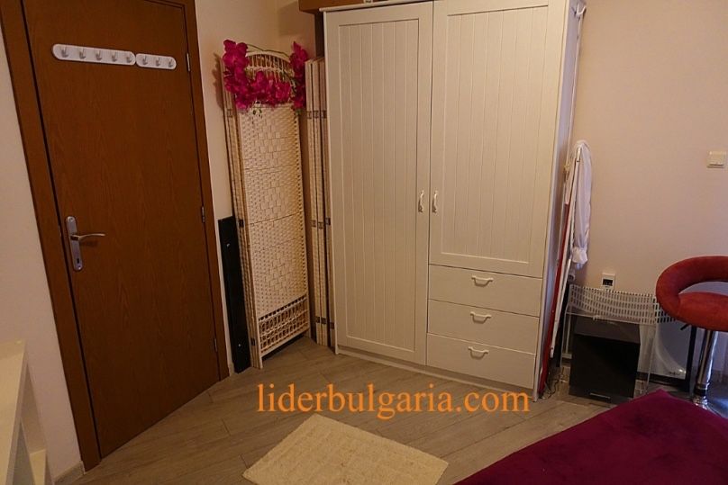 Двустаен апартамент в комплекс Магнолия Гарден