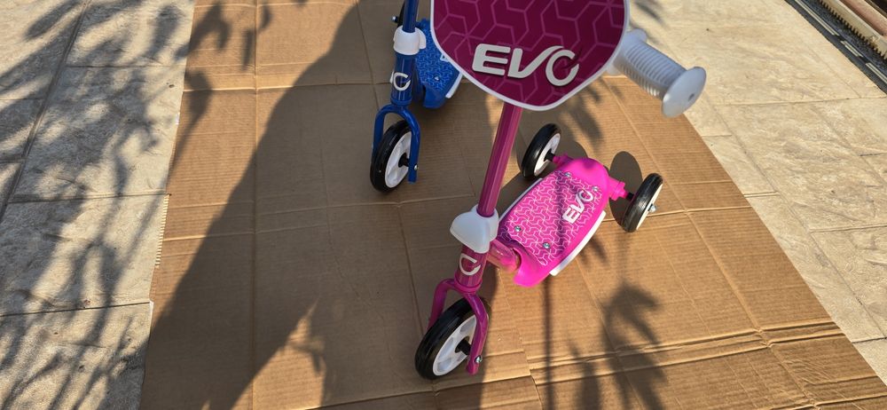 Tricicleta albastra copii copil