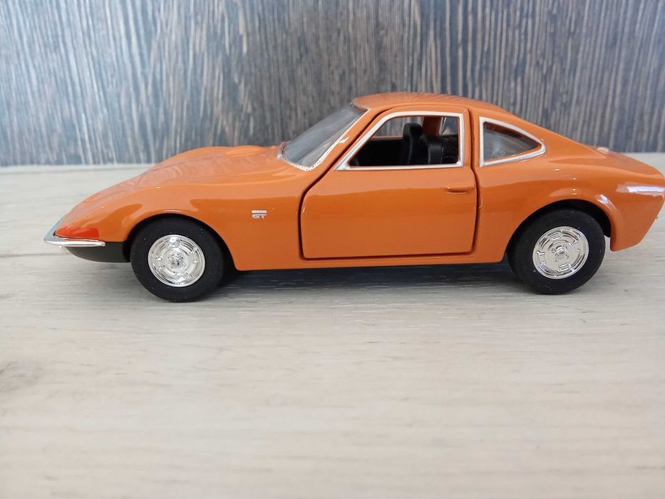 Метална количка Opel GT !!!