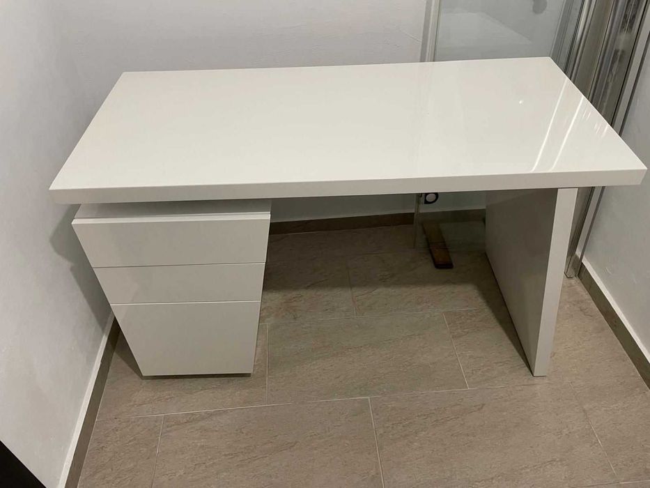 Birou cu scaun reglabil