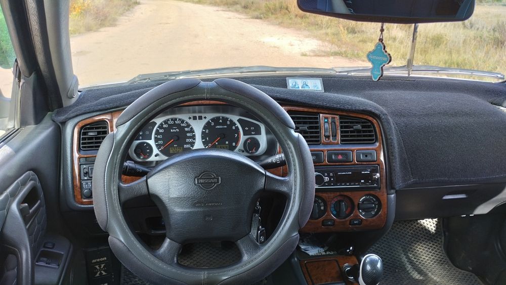 Продам хороший автомобиль Ниссан примера р11