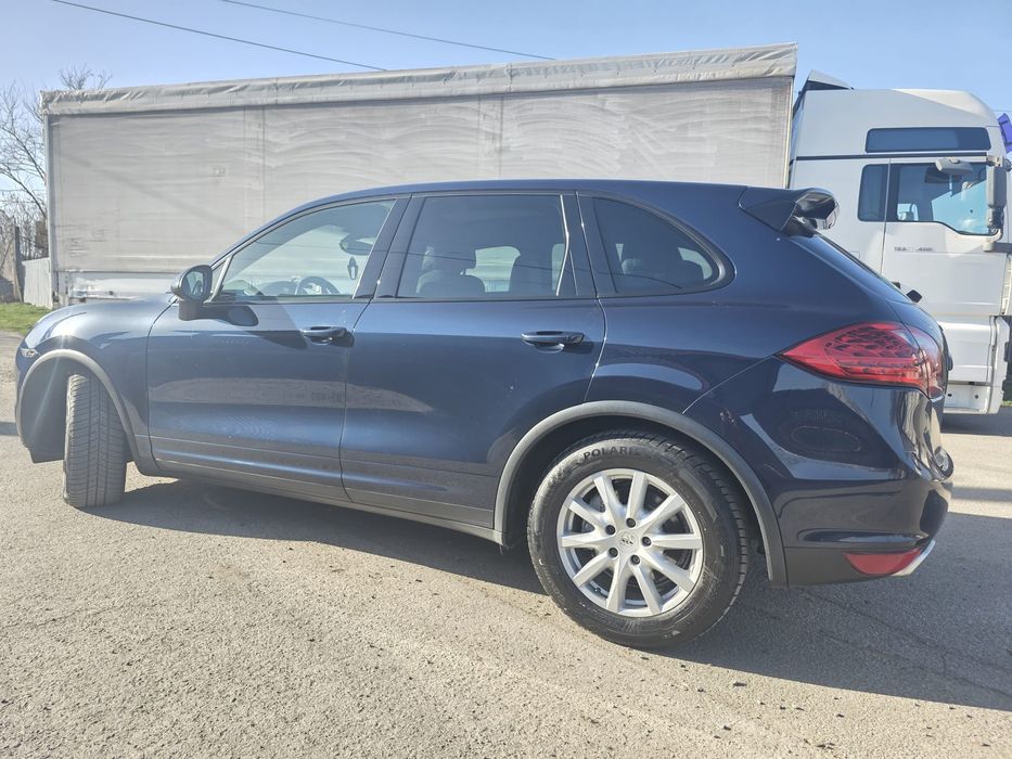 Porsche cayenne an 2012
