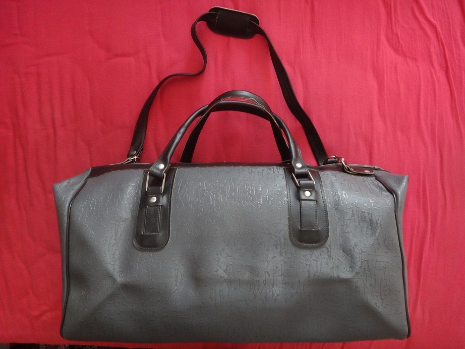 Антики - 2 големи ретро кожени сака / пътни чанти винтидж